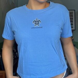 Life Is Good Women's Turtle Graphic Tee in Blue